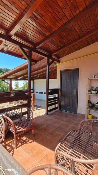 Casă cu 4 camere cu Teren 252 Mp în Sântandrei