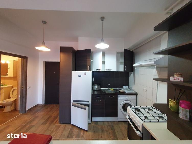 Apartament cu 2 camere semidecomandat, mobilat în Olteniței