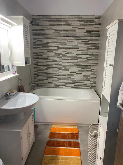 Apartament cu 2 camere decomandat în Fundeni