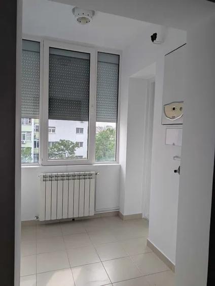 Apartament cu 3 camere decomandat în Gara de Est