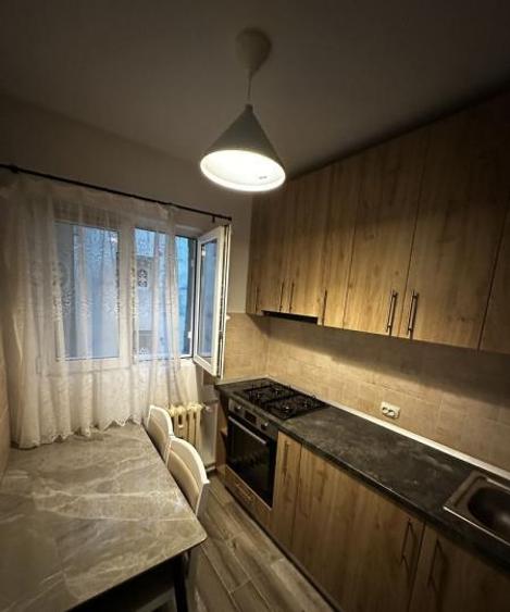 Apartament cu 2 camere decomandat, mobilat în Colentina