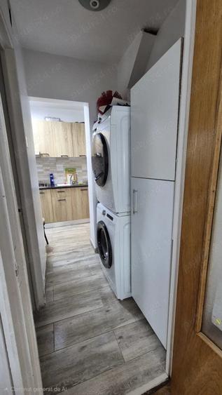 Apartament cu 2 camere decomandat în 1 Decembrie