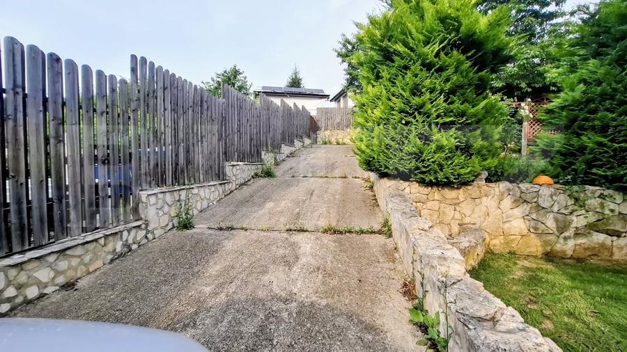 Casă individuală cu 6 camere cu Canalizare în Făget