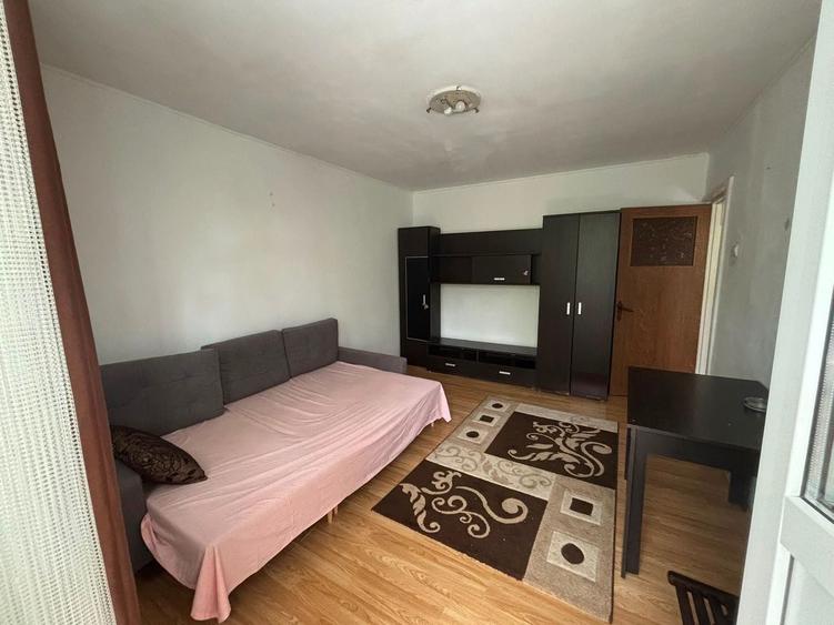 Apartament cu 2 camere decomandat, mobilat în Drumul Taberei