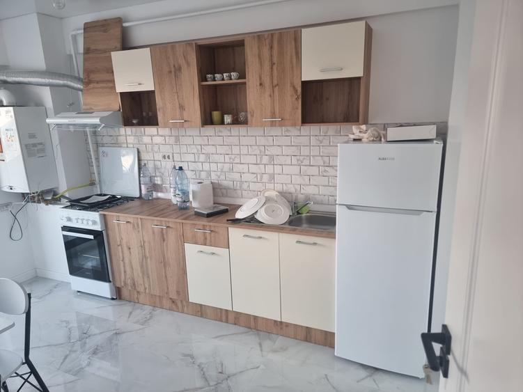 Apartament cu 2 camere decomandat în Nicolina