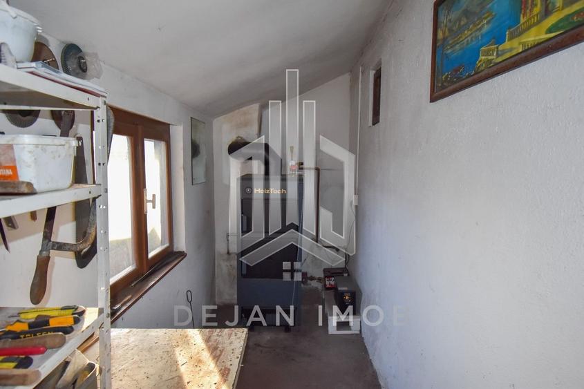 Casă individuală cu 4 camere cu Canalizare în Ilieni