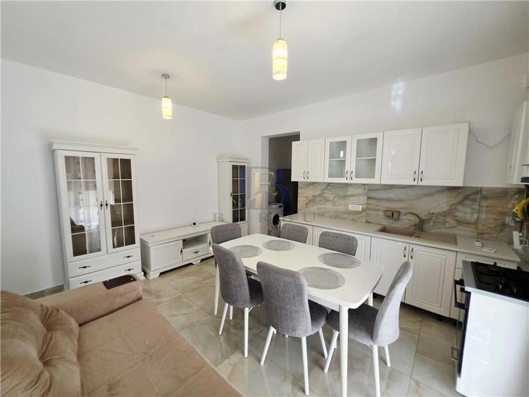 Apartament cu 3 camere semidecomandat, mobilat în Giroc