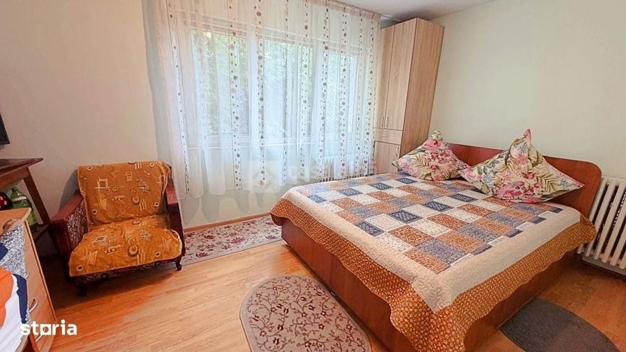 Apartament cu 2 camere semidecomandat în Podu Roș
