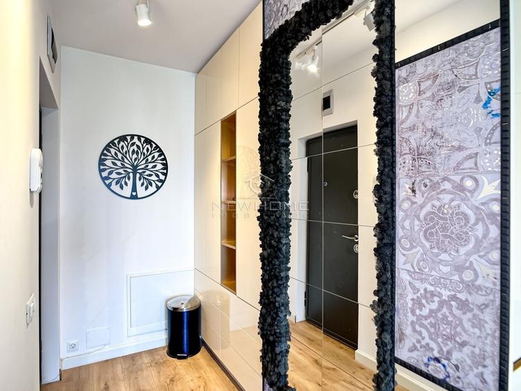Apartament cu 2 camere semidecomandat, mobilat în Central