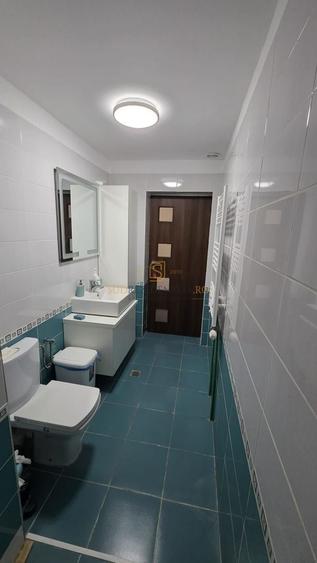 Casă individuală cu 4 camere cu Canalizare în Central