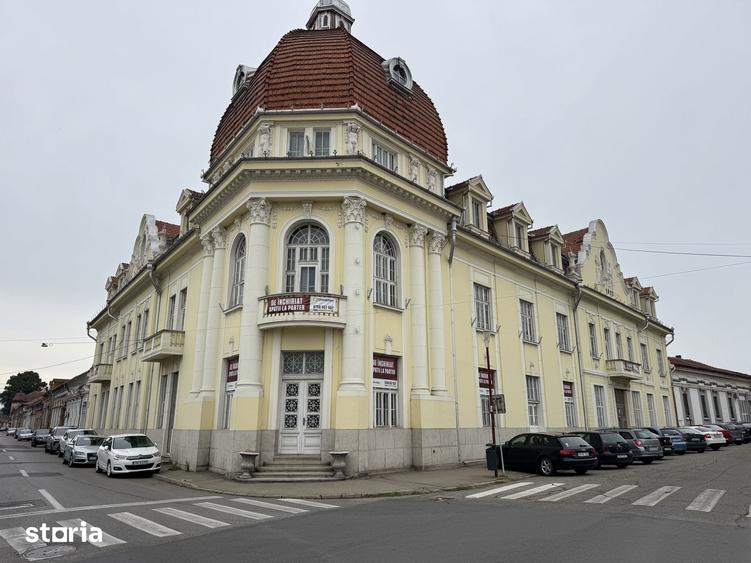 Spațiu comercial, de 300 mp, în Central