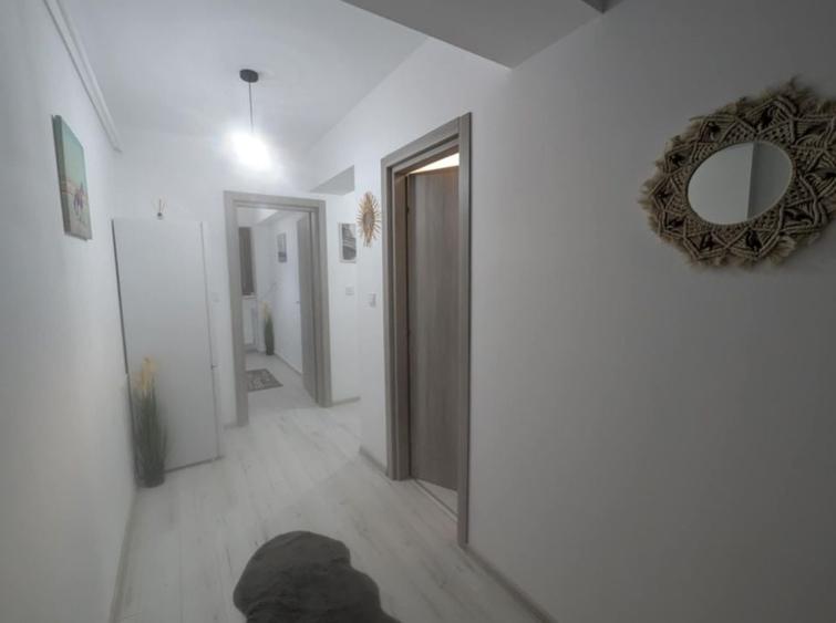 Apartament cu 2 camere decomandat în Vișan