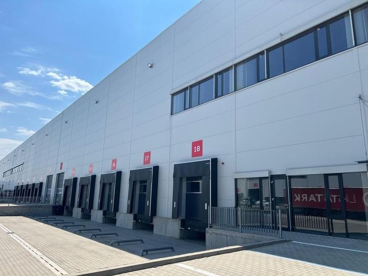 Spațiu comercial, de 4,000 mp, în Ștefăneștii de Jos