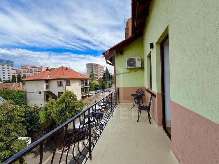 Casă cu 4 camere în Central