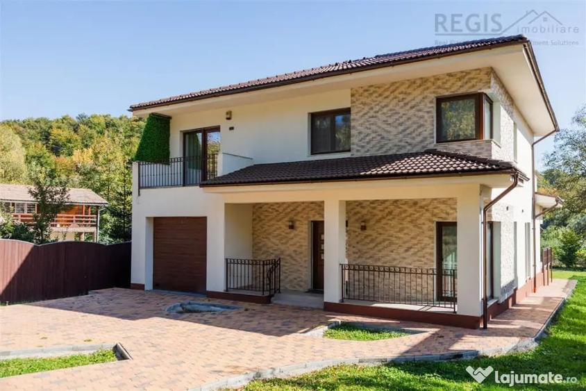 Casă cu 5 camere cu Teren 808 Mp în Noua