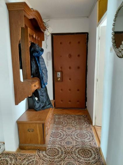 Apartament cu 3 camere decomandat în Decebal