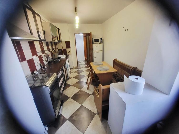 Apartament cu 2 camere decomandat în Sud