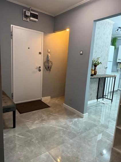 Apartament cu 3 camere decomandat în Prelungirea Ghencea