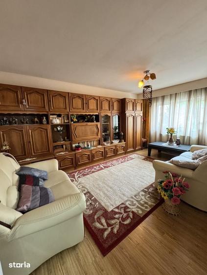 Apartament cu 4 camere decomandat în Progresul — fotografia 1