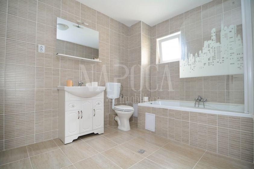 Casă individuală cu 5 camere cu Canalizare în Iris
