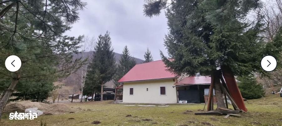 Casă cu 4 camere cu Teren 1600 Mp în Bulz