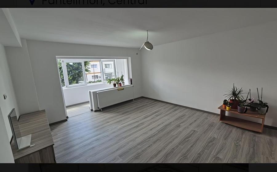 Apartament cu 4 camere decomandat în Central