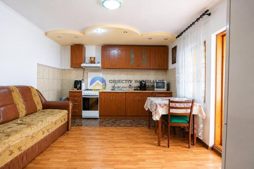 Casă cu 2 camere cu Teren 1588 Mp în Valea Arini