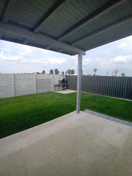 Casă individuală cu 4 camere cu Canalizare în Vidra