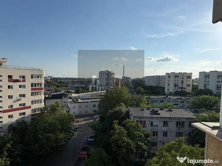 Apartament cu 3 camere decomandat în Apărătorii Patriei
