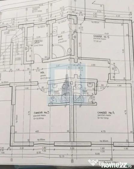 Casă cu 9 camere cu Teren 326 Mp în Județean