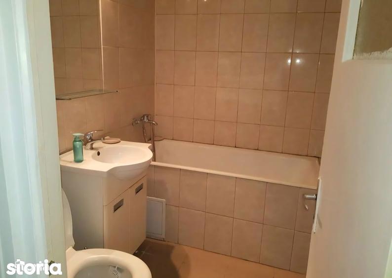 Apartament cu 2 camere semidecomandat în Calea București
