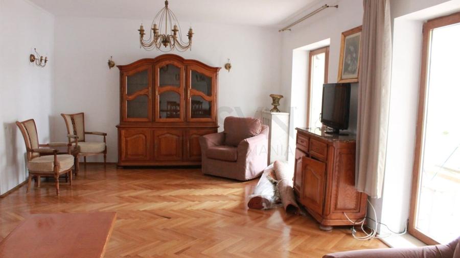 Apartament cu 4 camere decomandat, mobilat în Dorobanți