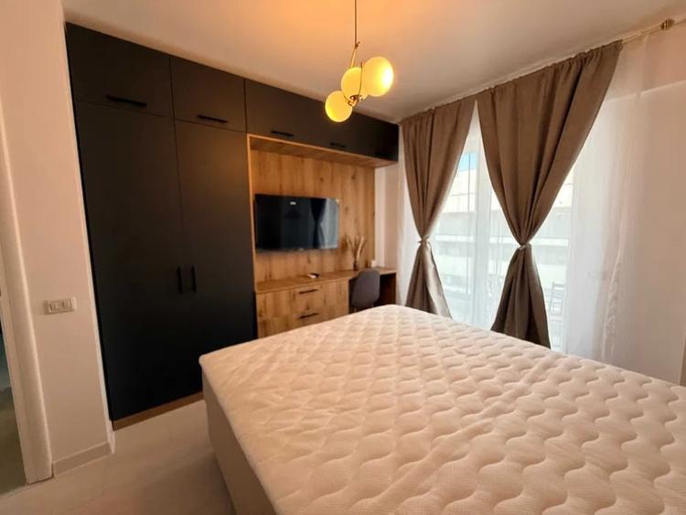 Apartament cu 3 camere decomandat, mobilat în Viilor