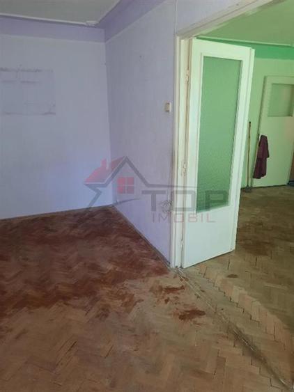 Apartament cu 2 camere semidecomandat în Alexandru cel Bun