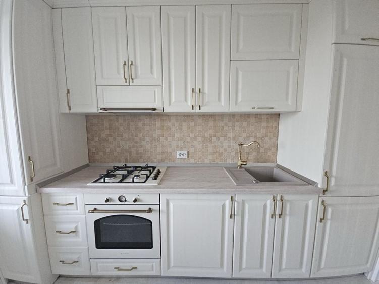Apartament cu 2 camere decomandat în Cârlig