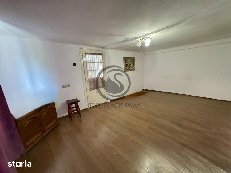 Casă cu 5 camere cu Teren 3117 Mp în Dumbrăvești