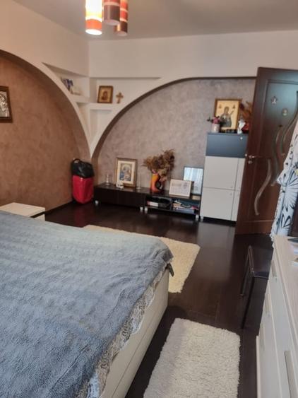 Apartament cu 2 camere decomandat, mobilat în Sud