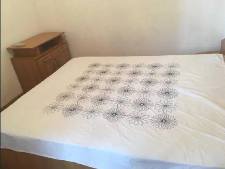 Apartament cu 2 camere semidecomandat în Alexandru cel Bun