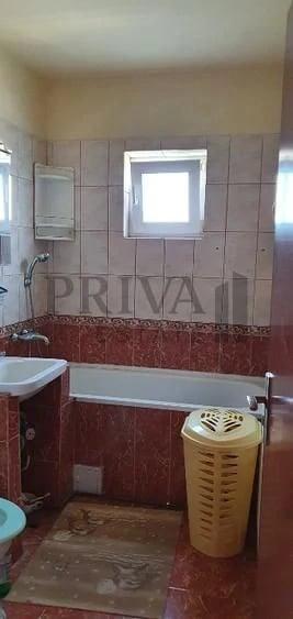 Apartament cu 2 camere semidecomandat în Girocului