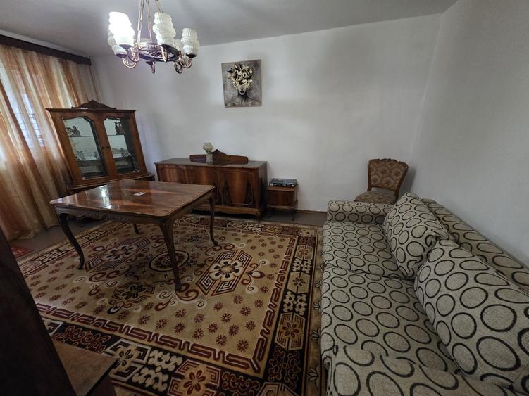 Apartament cu 2 camere decomandat, mobilat în Vitan