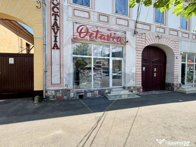 Spațiu comercial, de 65 mp, în Central