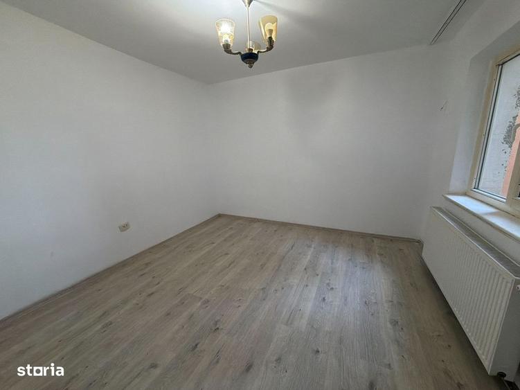 Apartament cu 3 camere decomandat în Gării