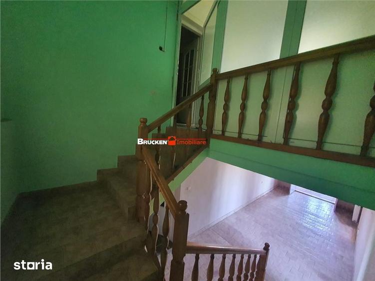 Casă cu 5 camere cu Teren 1463 Mp în Tăut