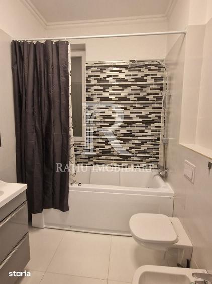 Apartament cu 3 camere în Orașul Nou