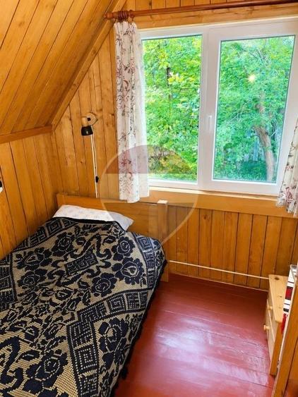 Casă individuală cu 4 camere cu Teren 930 Mp în Valea Ierii