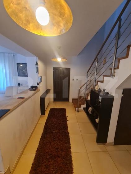 Casă individuală cu 4 camere cu Canalizare în Florești
