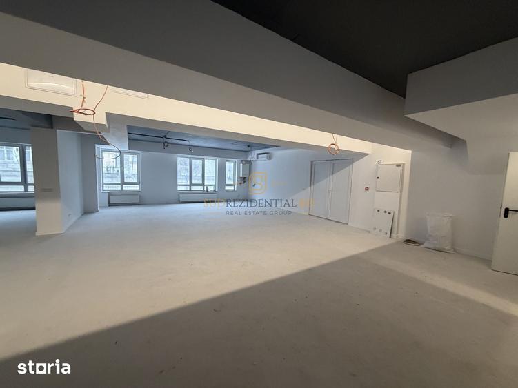 Spațiu comercial, de 195 mp, în Berceni