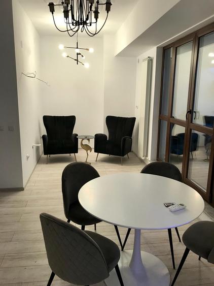 Apartament cu 3 camere decomandat în Păcurari
