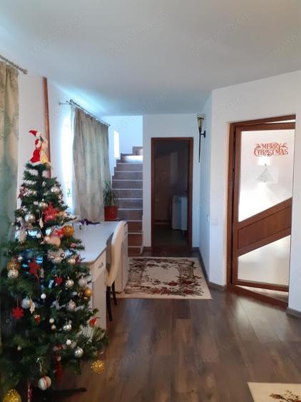 Casă cu 3 camere în Mărăcineanu