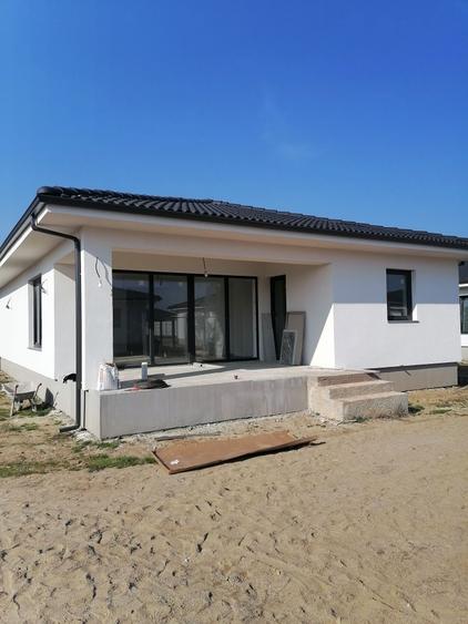 Casă cu 3 camere cu Teren 500 Mp în Cheriu